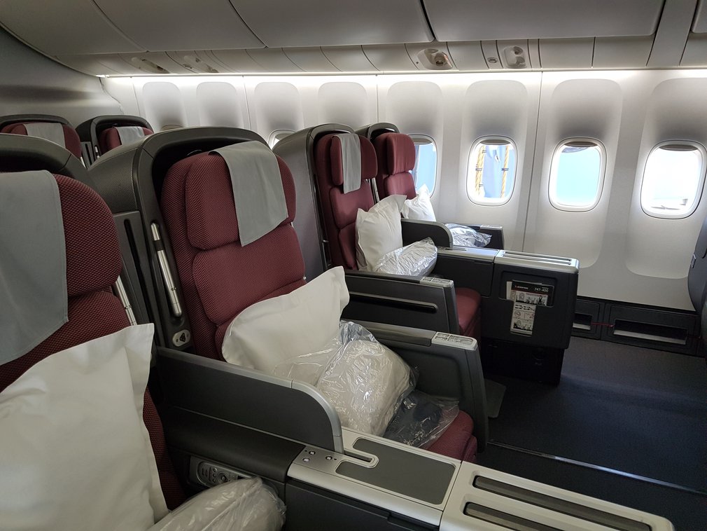 Flight Review Qantas QF28 Business Class Santiago to Sydney