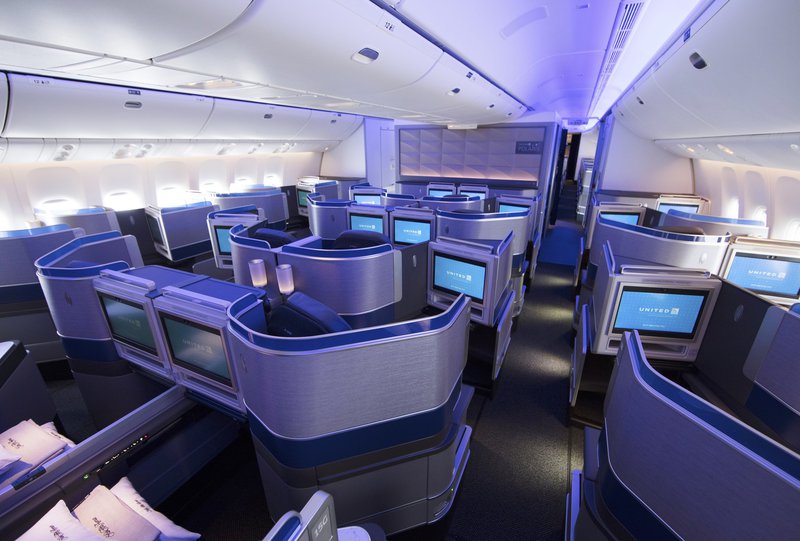 United's Polaris business class seat is highly regarded among frequent flyers.